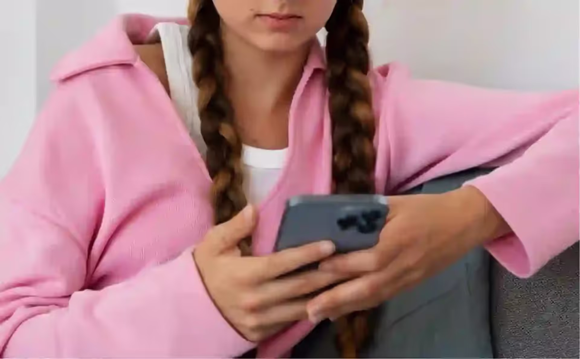 The Confidence Crisis: Why American Teens Struggle with Self-Esteem in the Age of TikTok