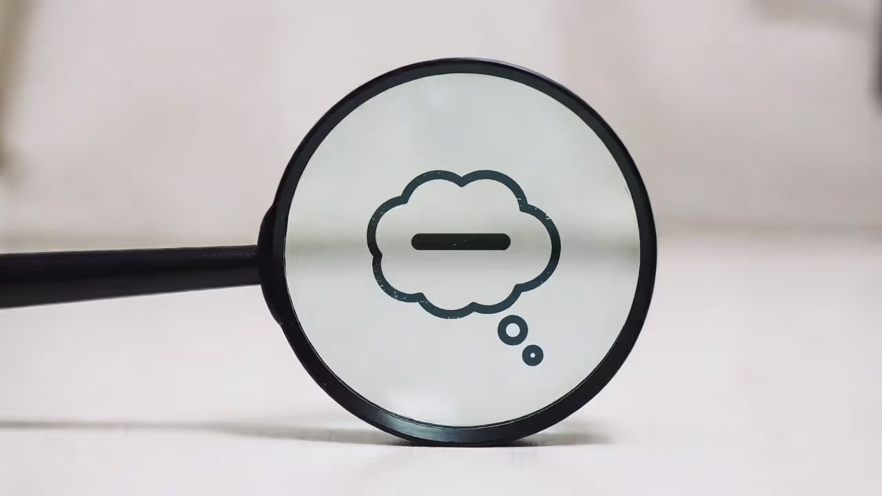 Cognitive distortions amplify negativity