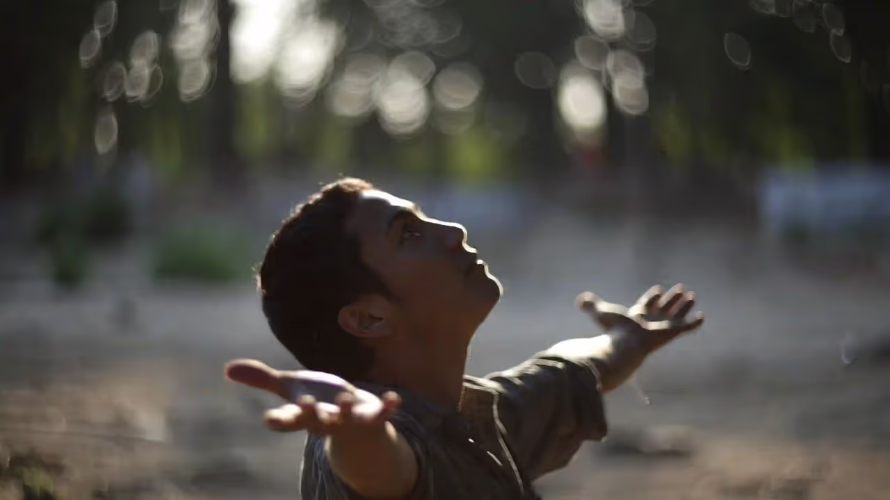 Positive emotions broaden awareness